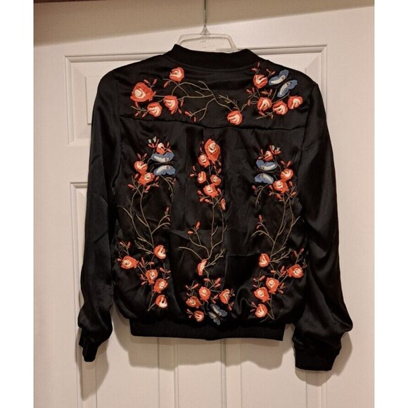 Walter Baker Floral & Butterfly Embroidered Bomber Jacket Size Small - Picture 4 of 16